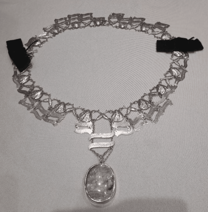 Photo of the Brightlingsea Deputy's Chain of Office
